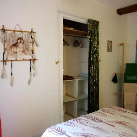 Les Abeilles Apartment Signes Exterior photo